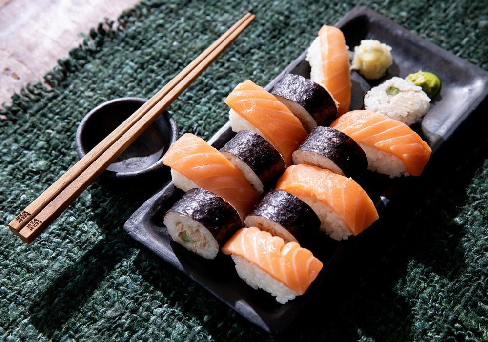 Piatto in terracotta Per Sushi M